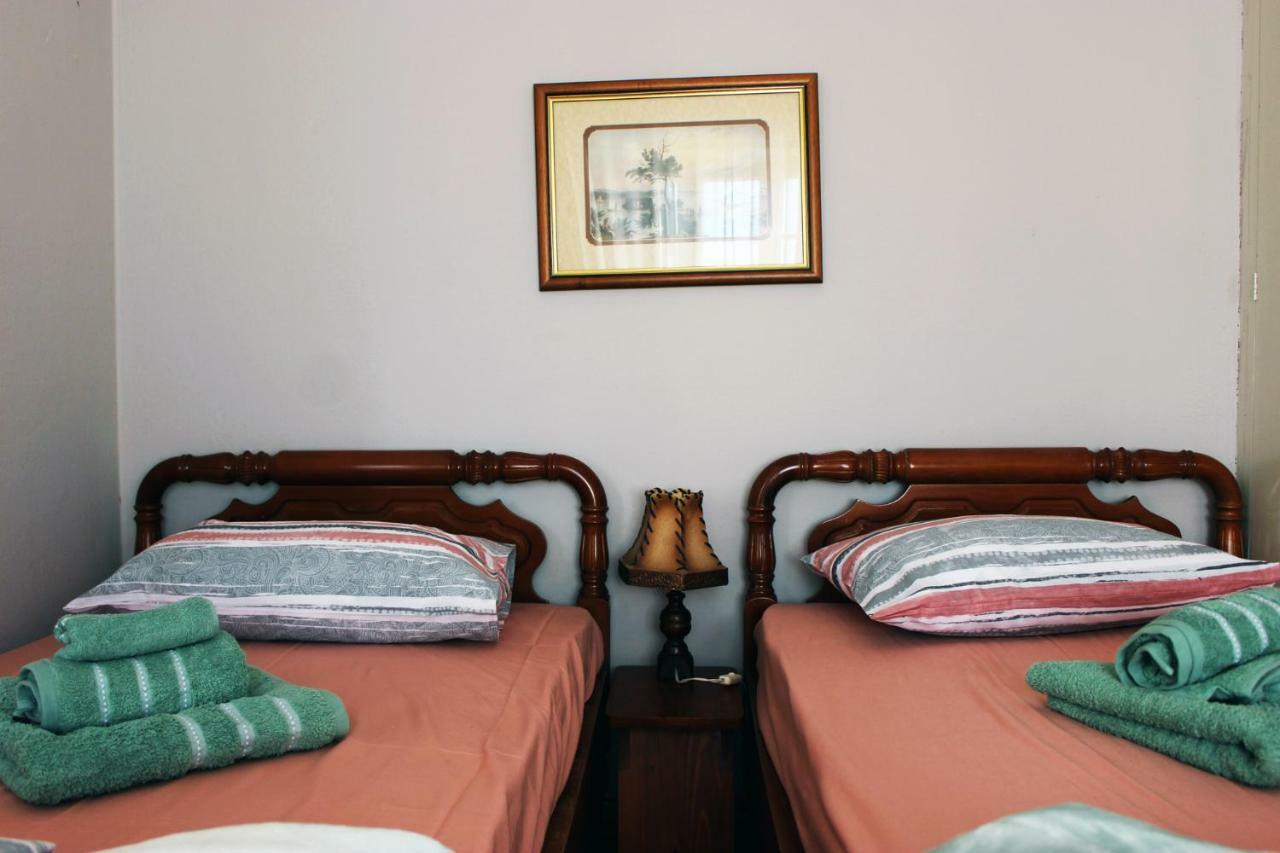 Meteora Mansion - Traditional Apt 3Bd - Rocks View กาลัมปากา ภายนอก รูปภาพ