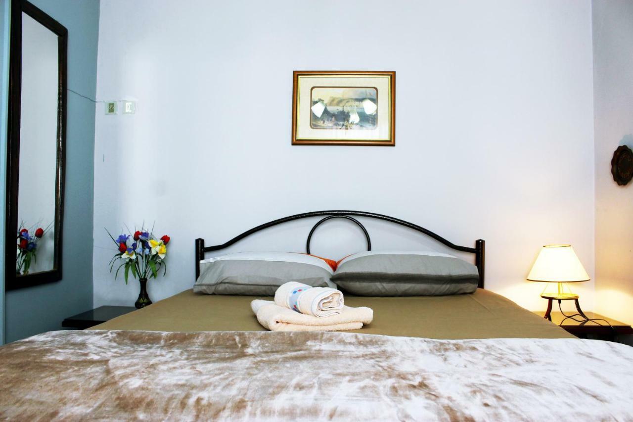 Meteora Mansion - Traditional Apt 3Bd - Rocks View กาลัมปากา ภายนอก รูปภาพ