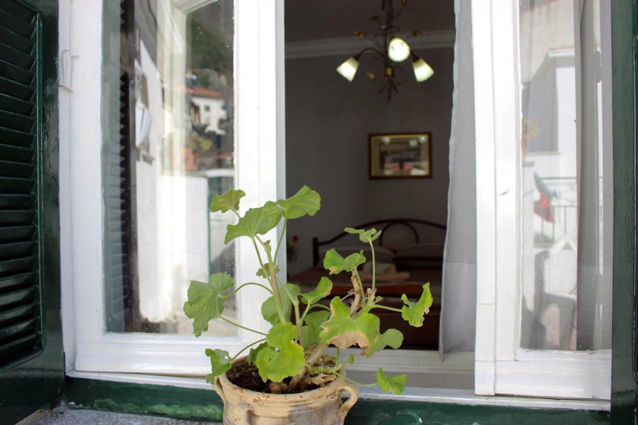 Meteora Mansion - Traditional Apt 3Bd - Rocks View กาลัมปากา ภายนอก รูปภาพ